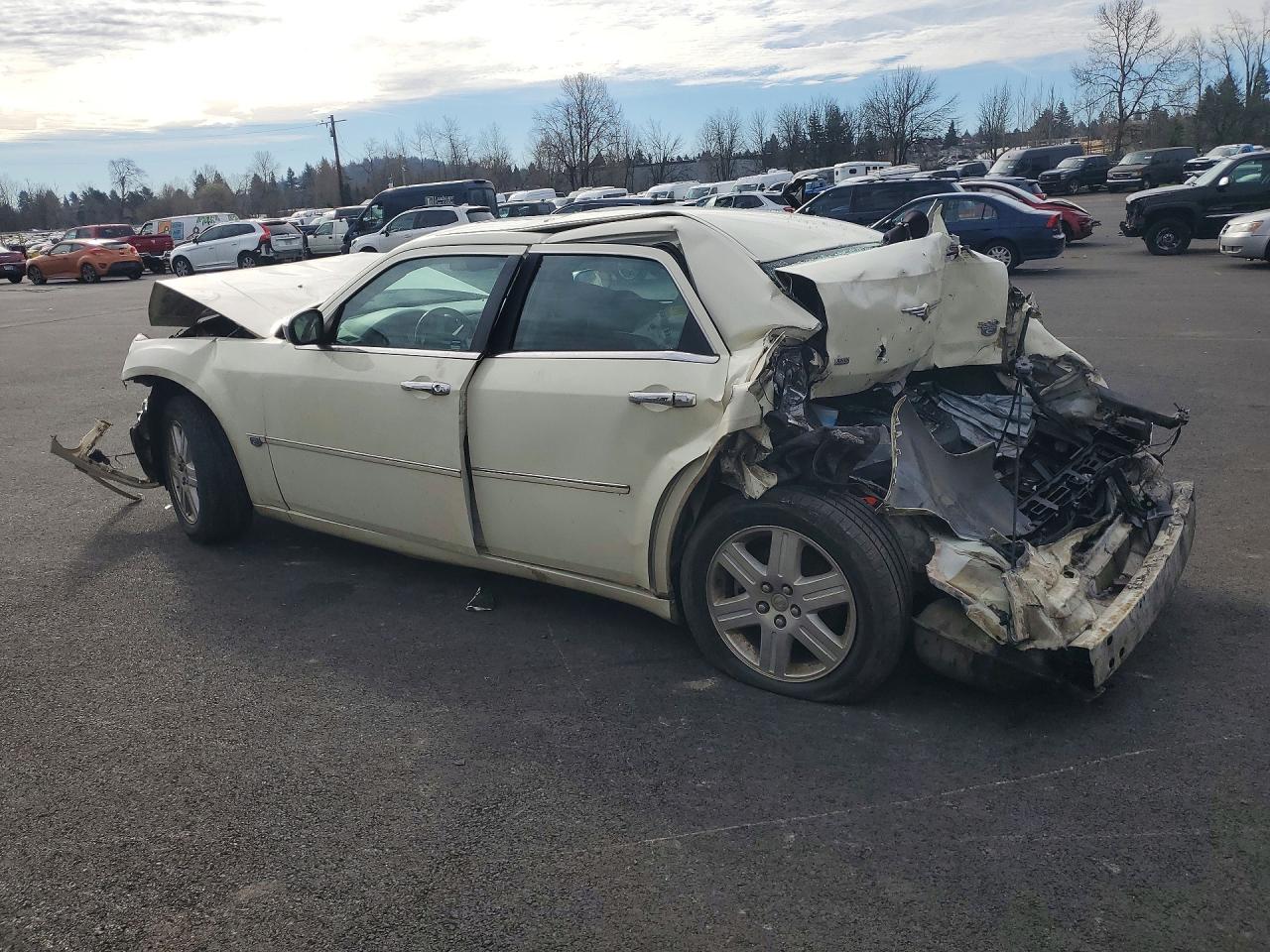 2006 CHRYSLER 300C photo 2