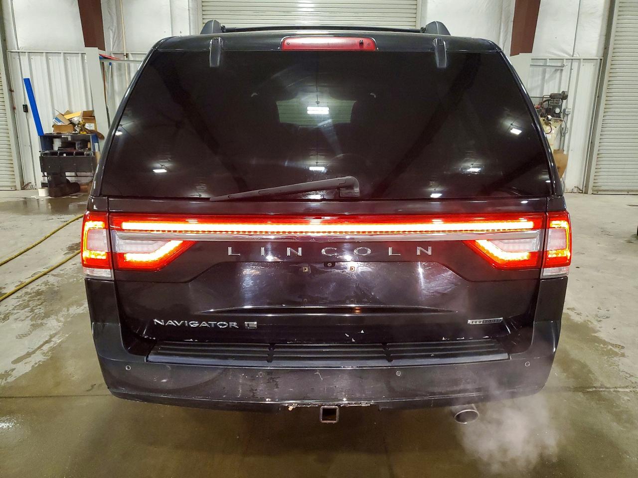 2015 LINCOLN NAVIGATOR L photo 11