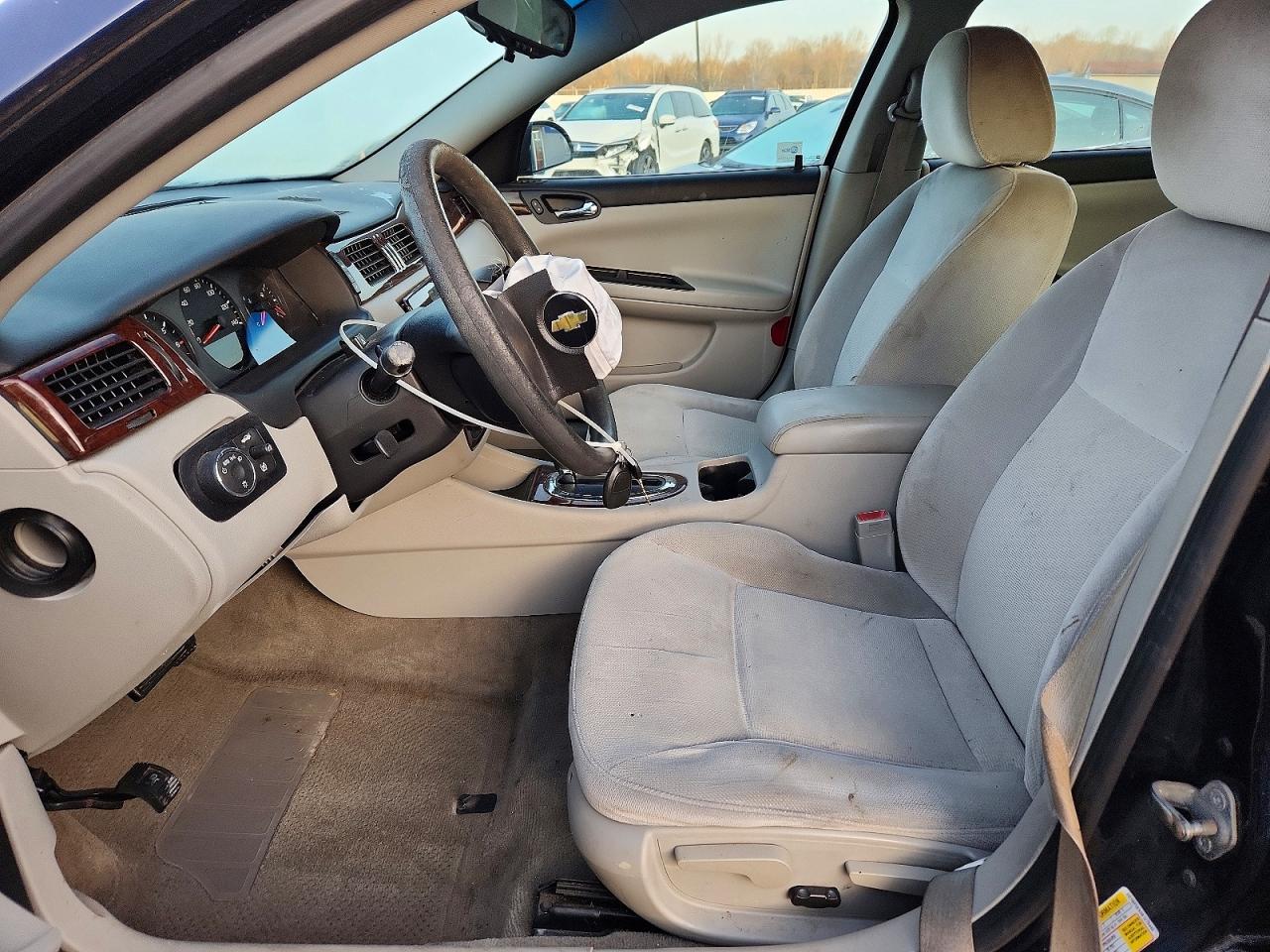2011 CHEVROLET IMPALA LS photo 13