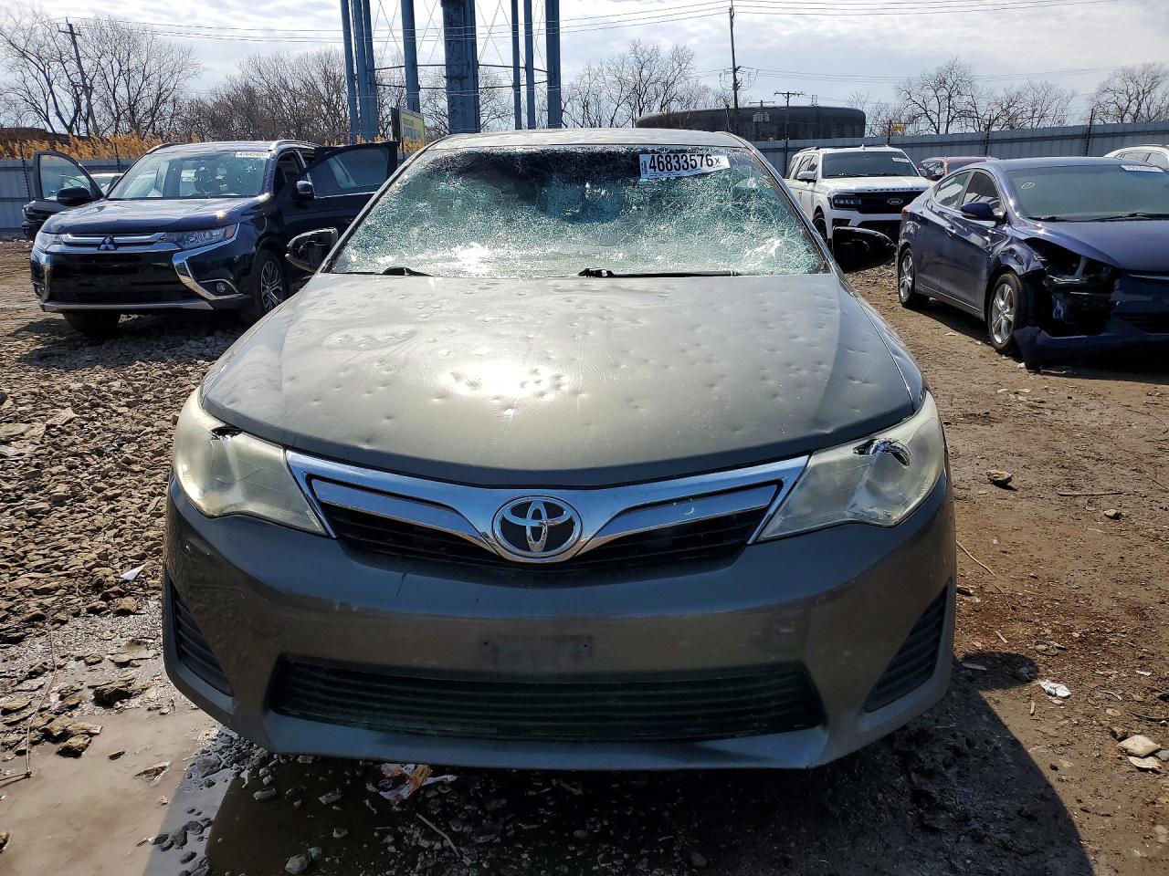 2012 TOYOTA CAMRY LE photo 9