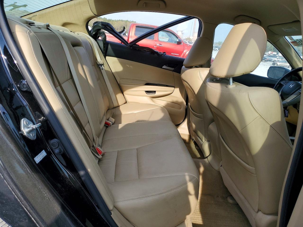 2012 HONDA ACCORD SE photo 28