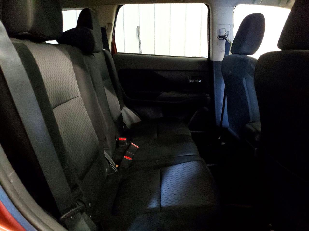 2014 MITSUBISHI OUTLANDER SE photo 11
