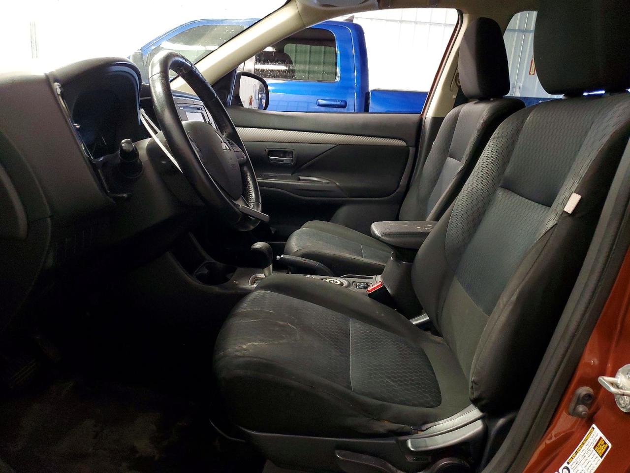 2014 MITSUBISHI OUTLANDER SE photo 7
