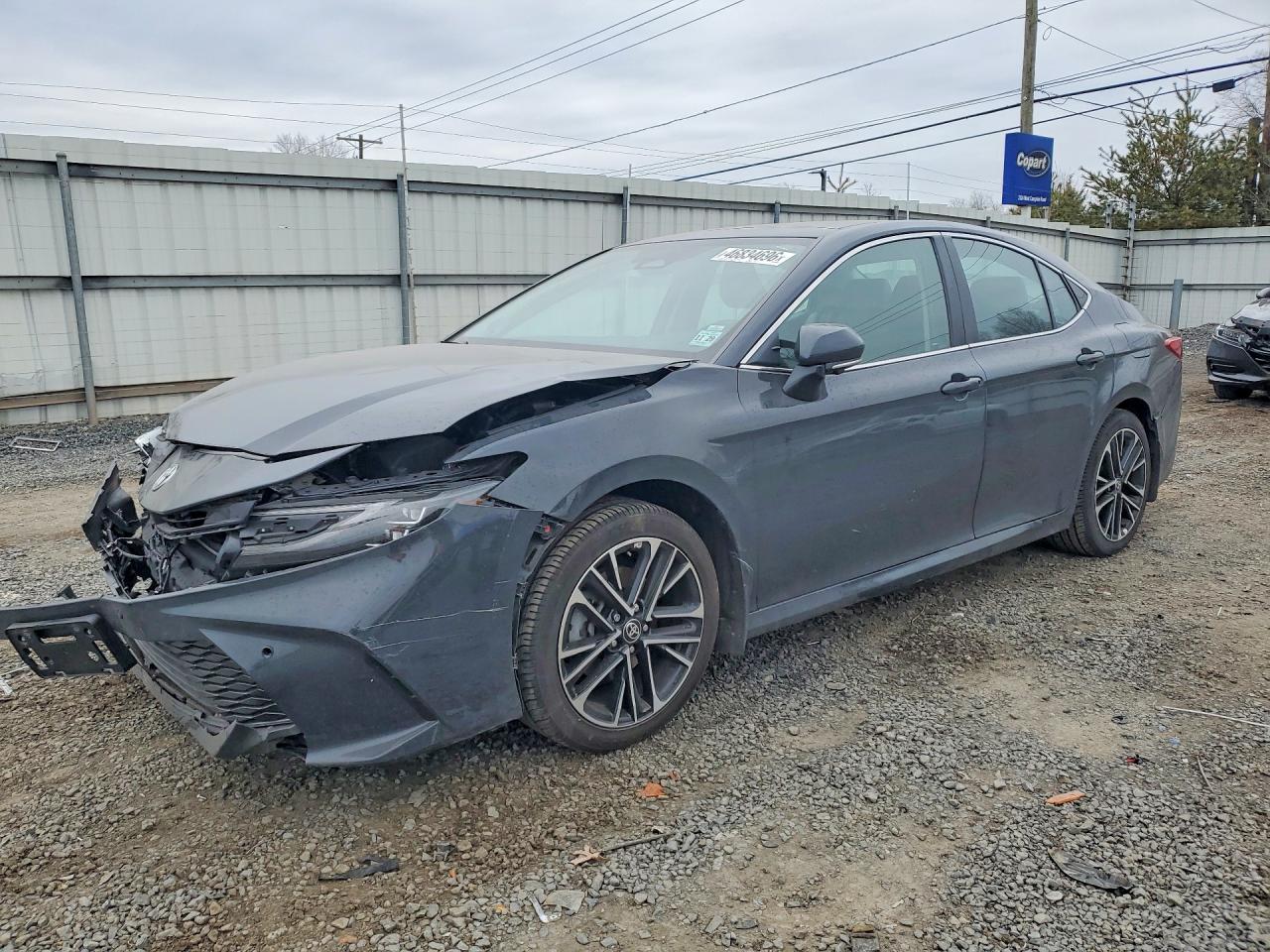 2025 TOYOTA CAMRY