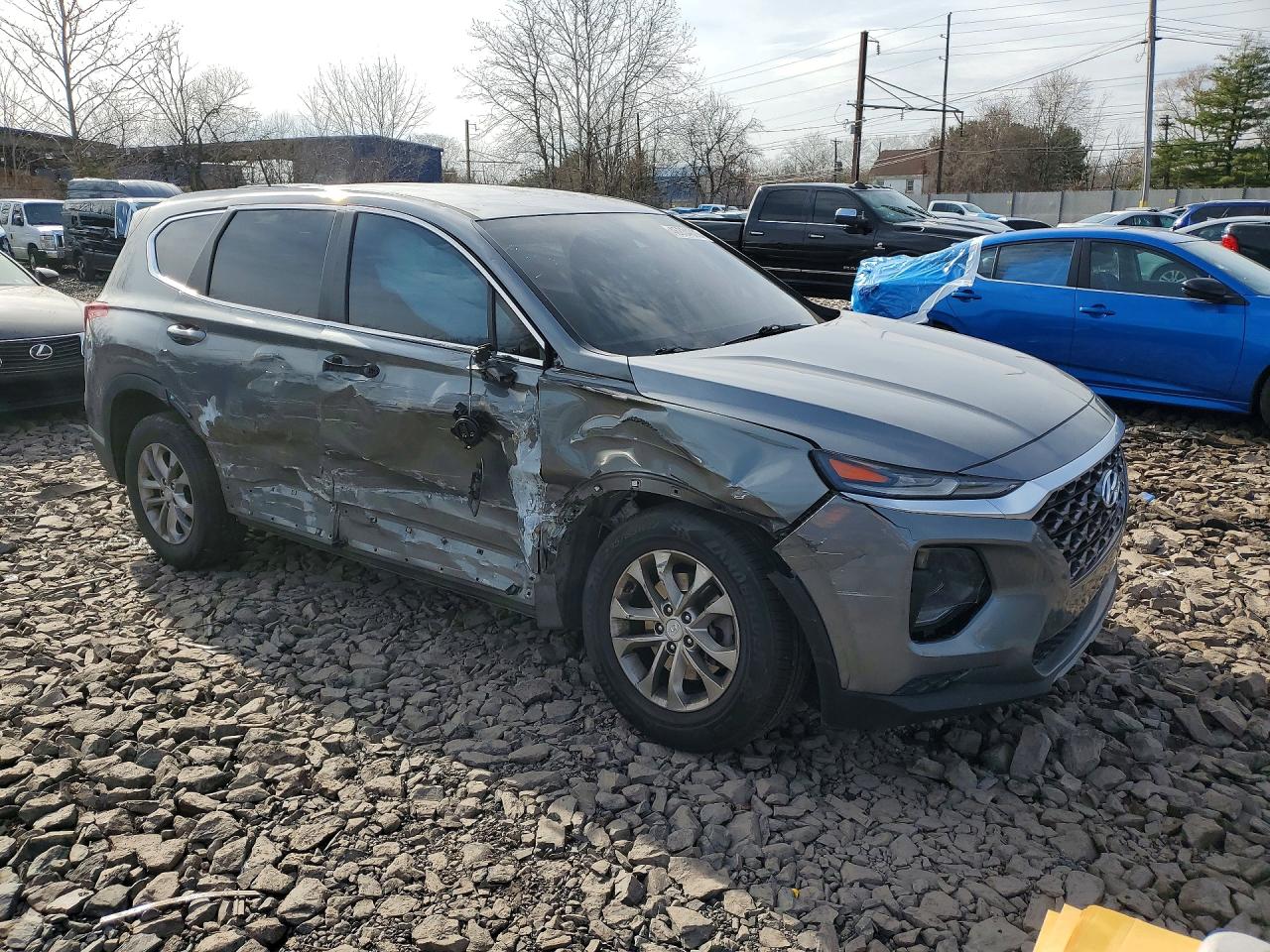 2019 HYUNDAI SANTA FE SE 2.4L photo 4