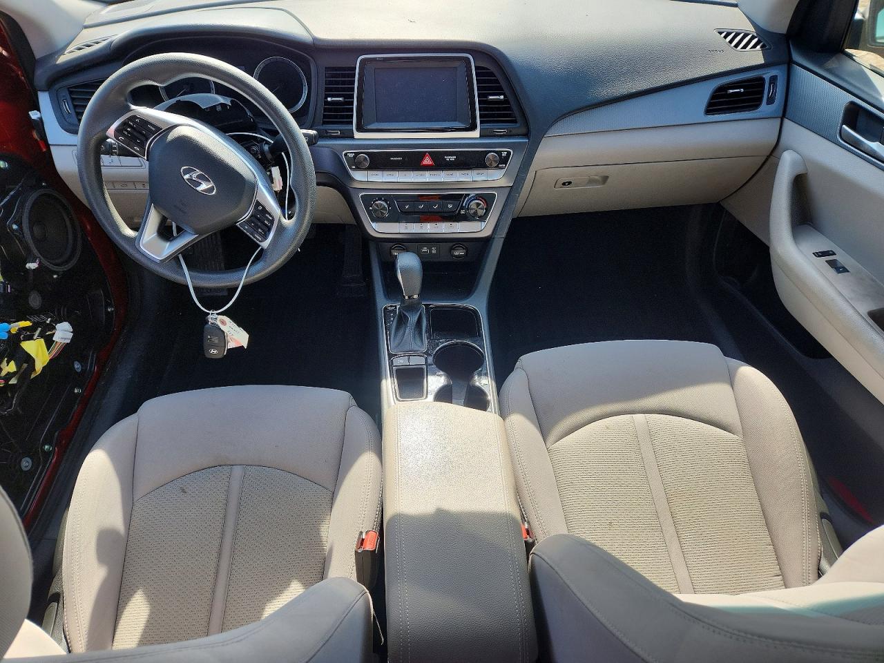 2018 HYUNDAI SONATA SE photo 8