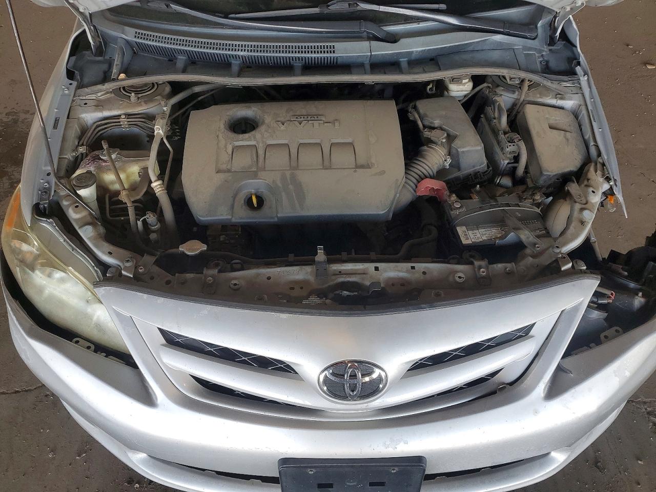 2011 TOYOTA COROLLA BASE photo 11