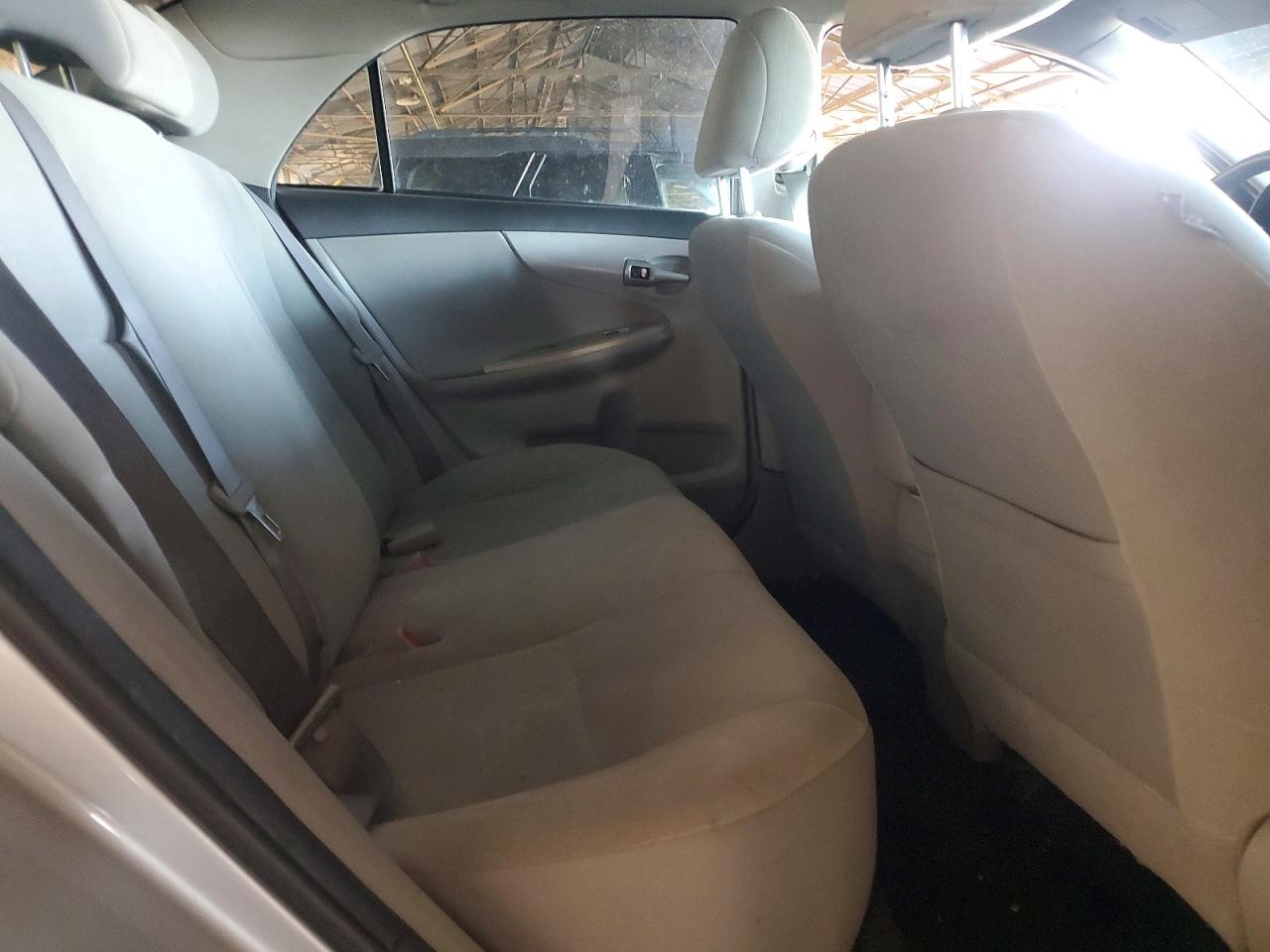 2011 TOYOTA COROLLA BASE photo 10