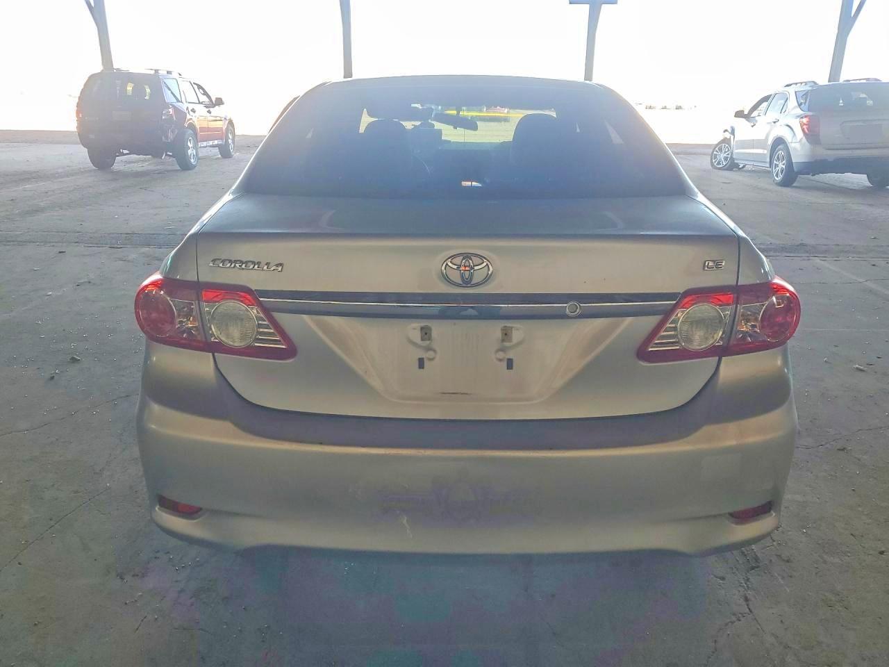 2011 TOYOTA COROLLA BASE photo 6
