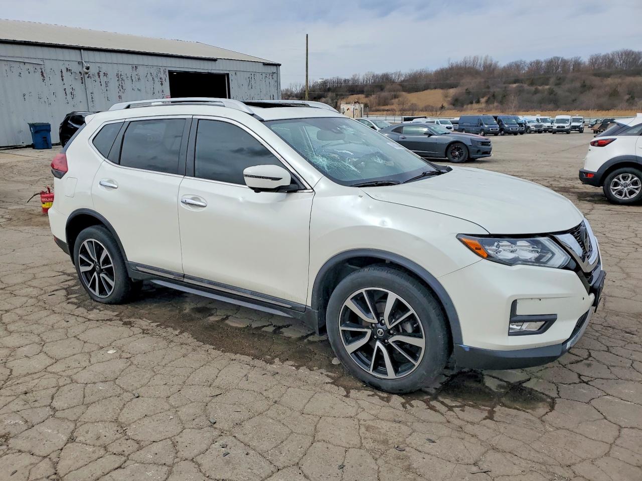 2019 NISSAN ROGUE SL photo 4