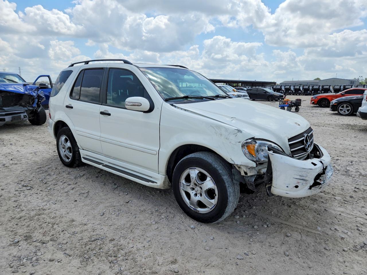 2002 MERCEDES-BENZ ML 320 photo 4