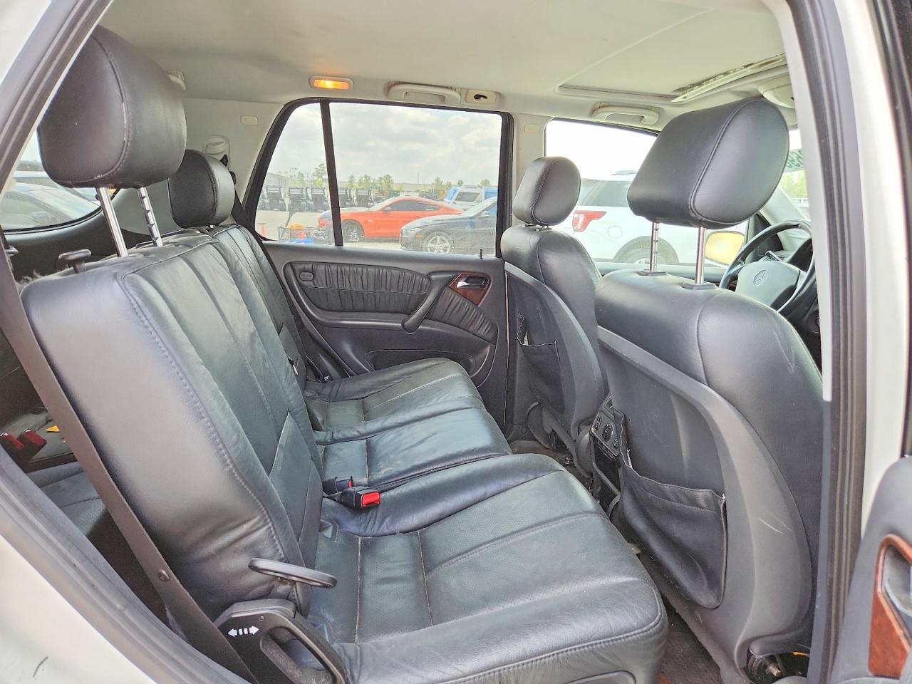 2002 MERCEDES-BENZ ML 320 photo 10