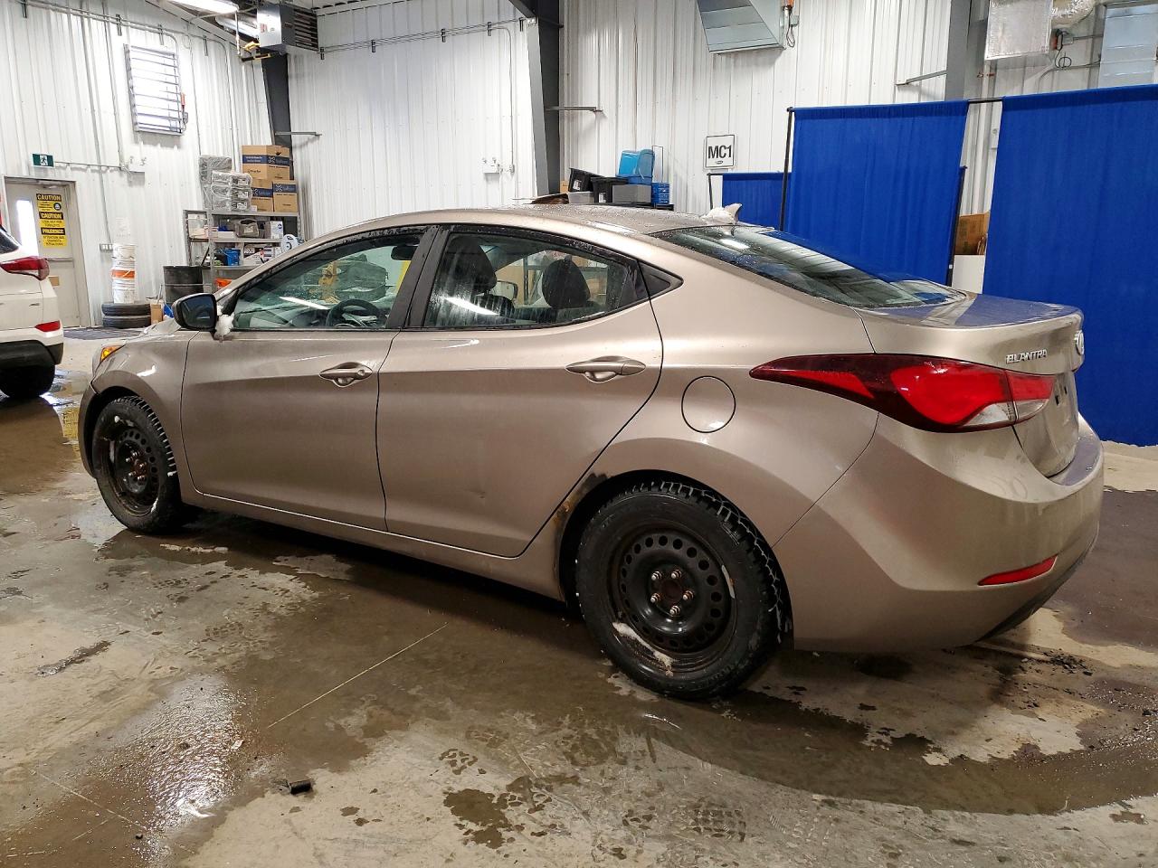 2015 HYUNDAI ELANTRA SE photo 3