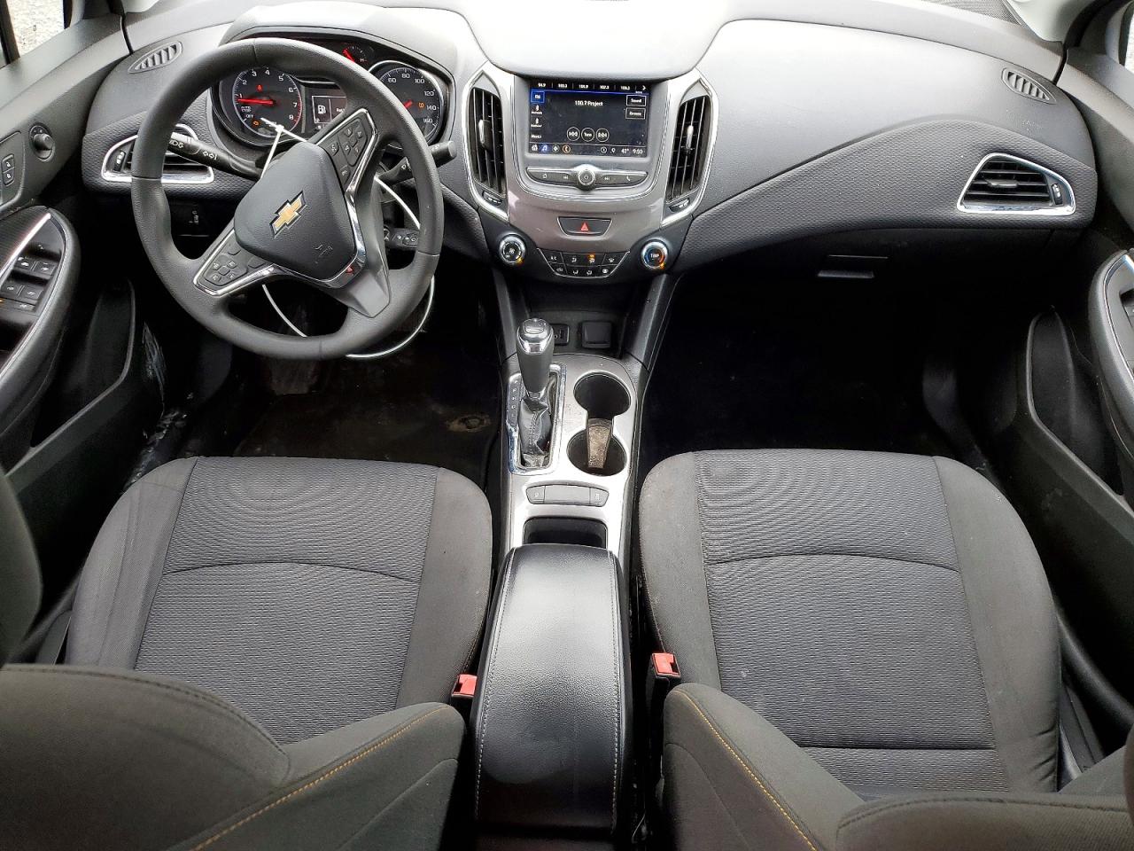 2019 CHEVROLET CRUZE LS photo 8