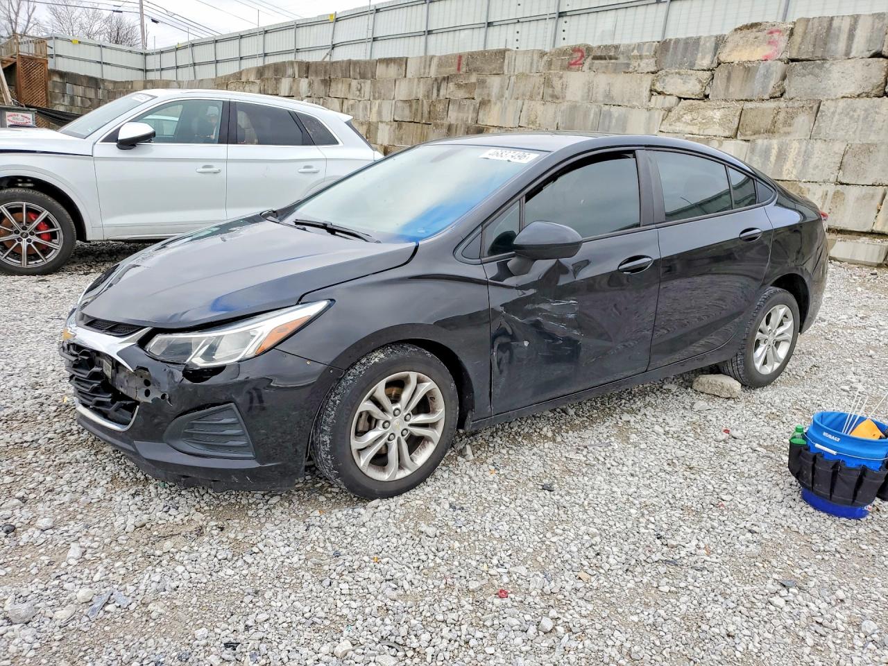 2019 CHEVROLET CRUZE