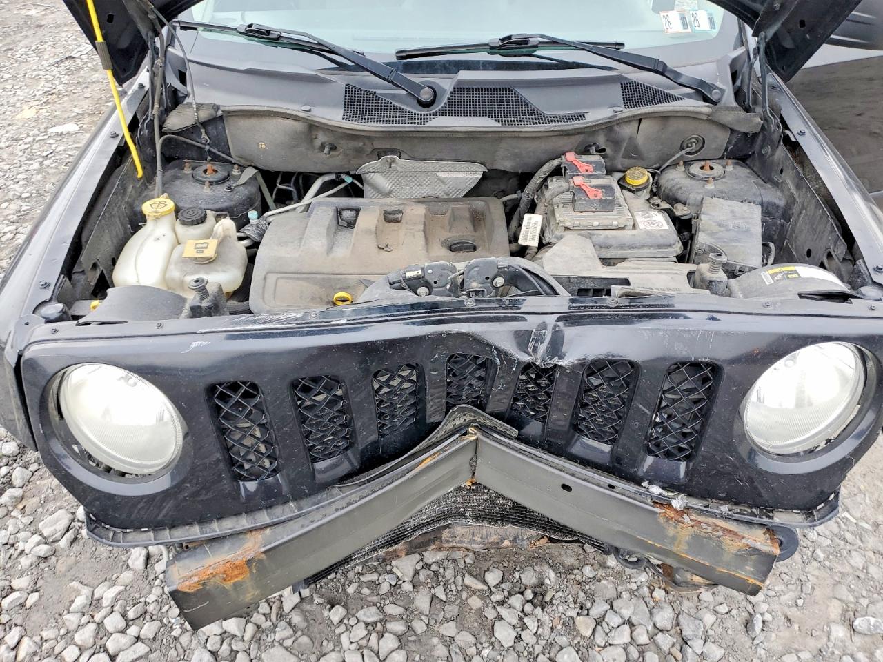 2014 JEEP PATRIOT LATITUDE photo 12