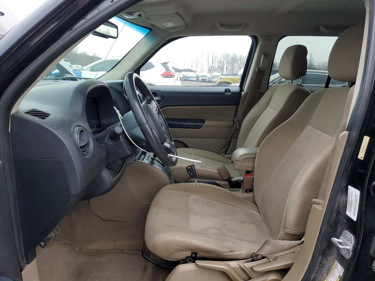 2014 JEEP PATRIOT LATITUDE photo 7
