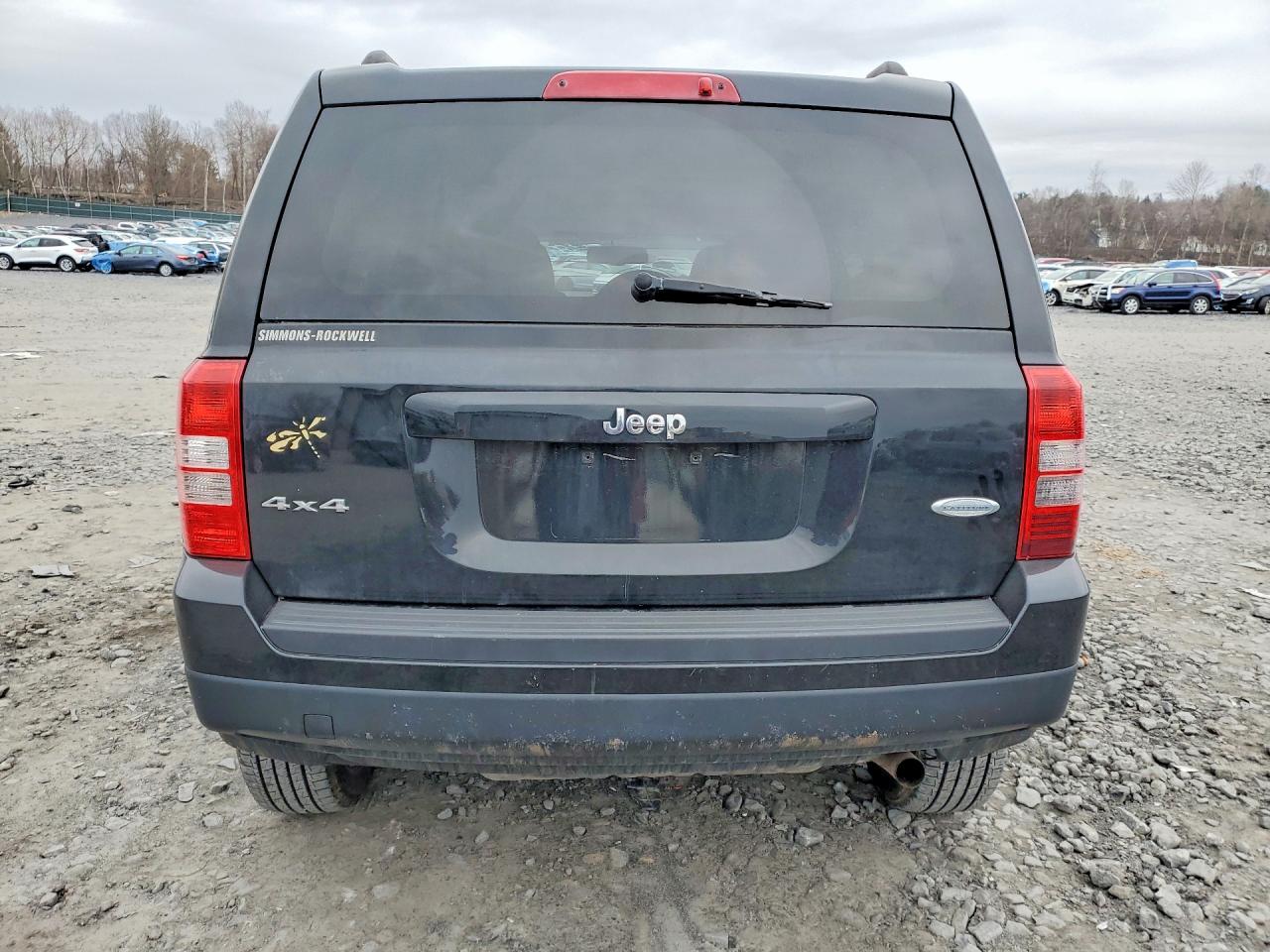 2014 JEEP PATRIOT LATITUDE photo 6