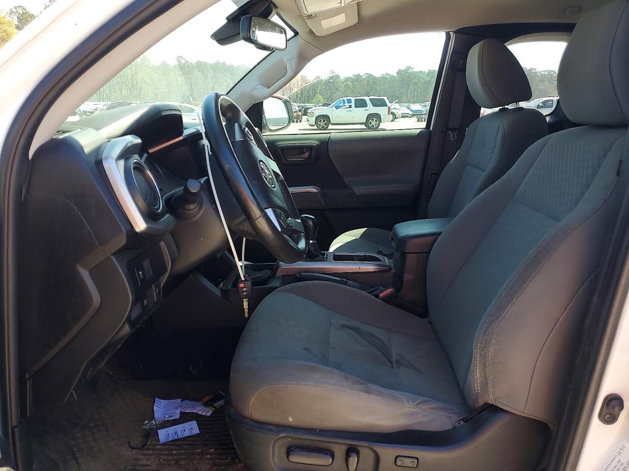 2022 TOYOTA TACOMA SR5 V6 photo 13