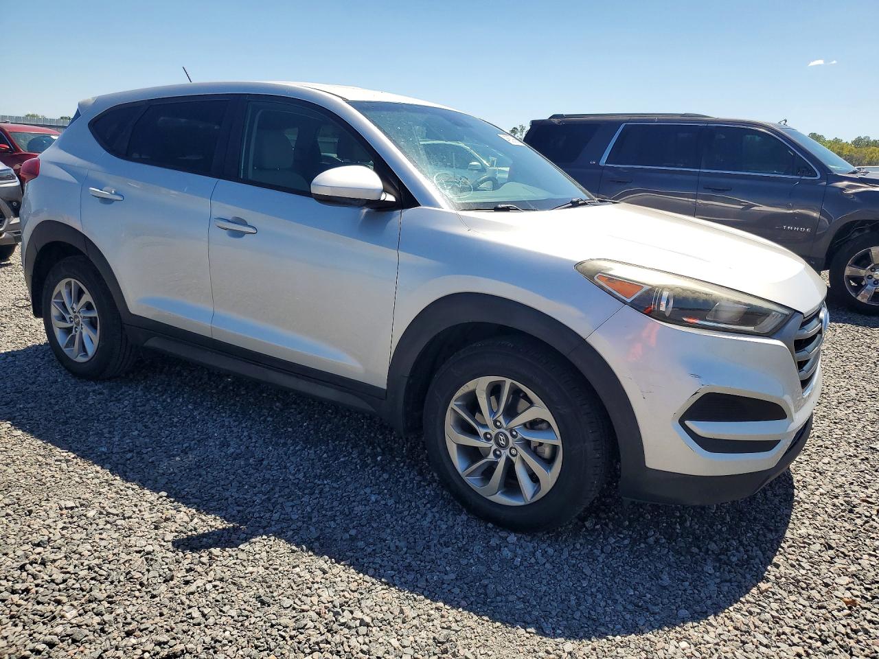 2016 HYUNDAI TUCSON SE photo 4
