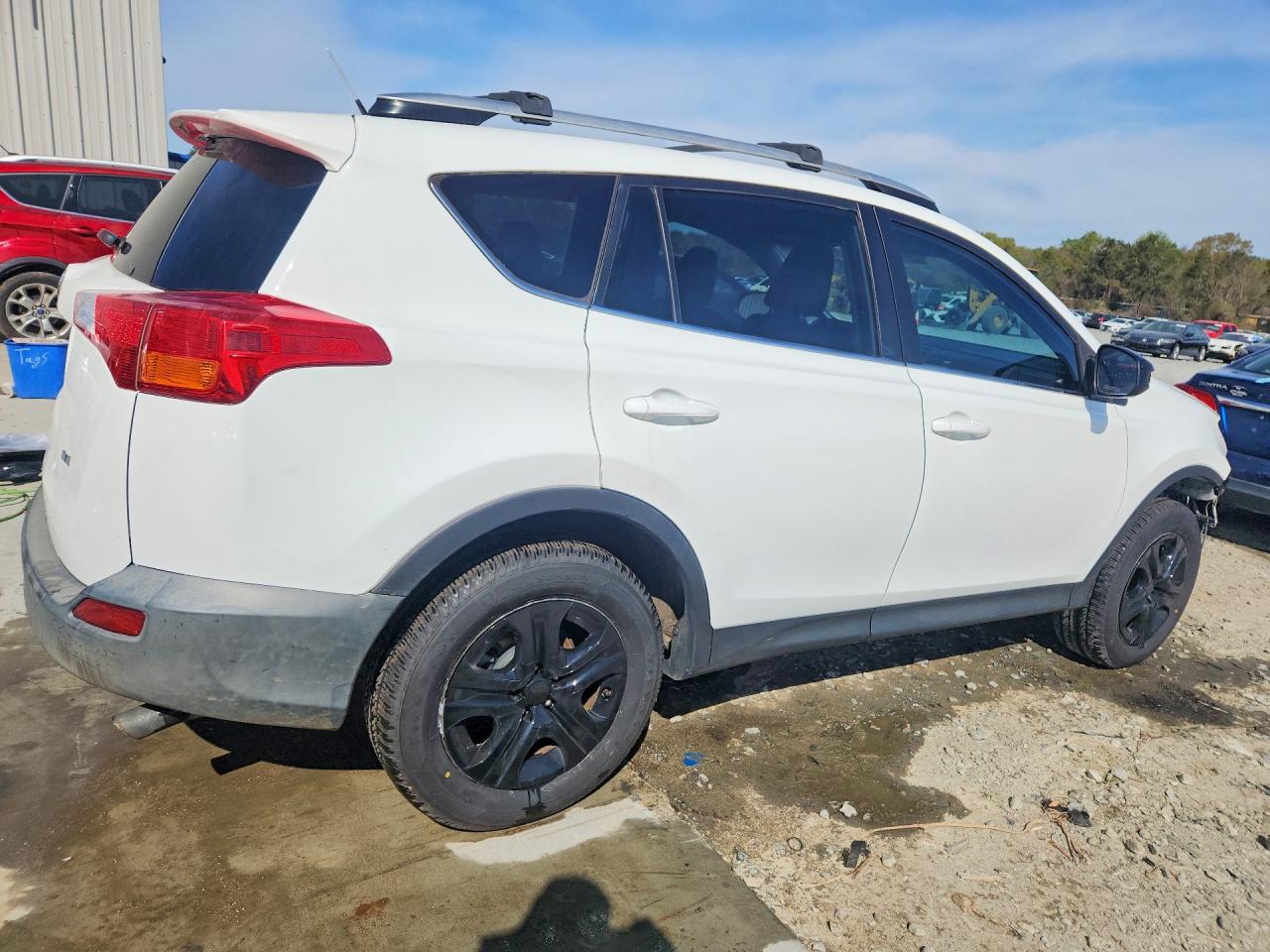 2015 TOYOTA RAV4 LE photo 5