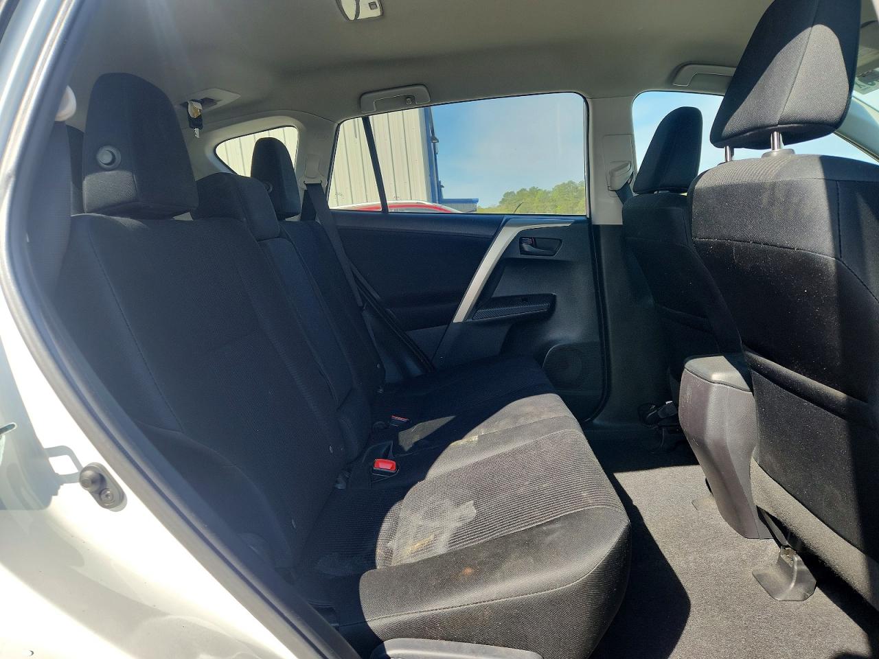 2015 TOYOTA RAV4 LE photo 21