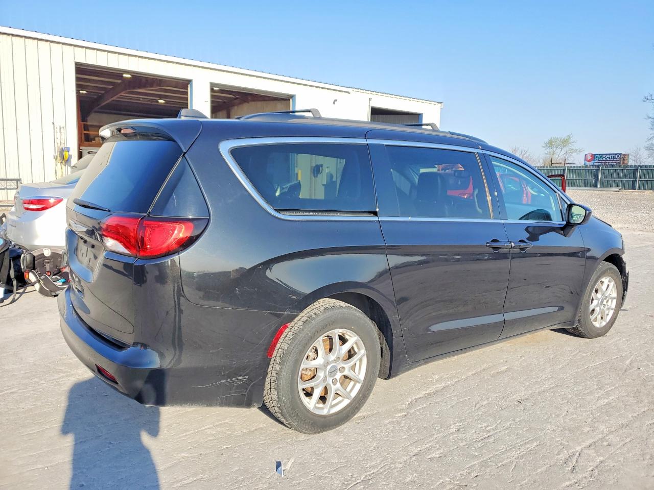 2021 CHRYSLER VOYAGER photo 5