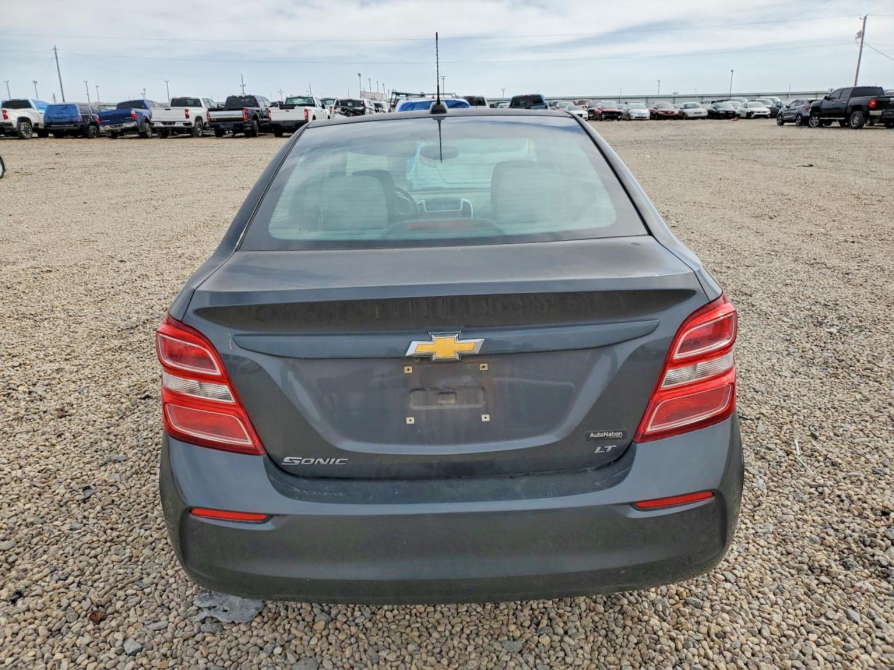2017 CHEVROLET SONIC LT photo 11