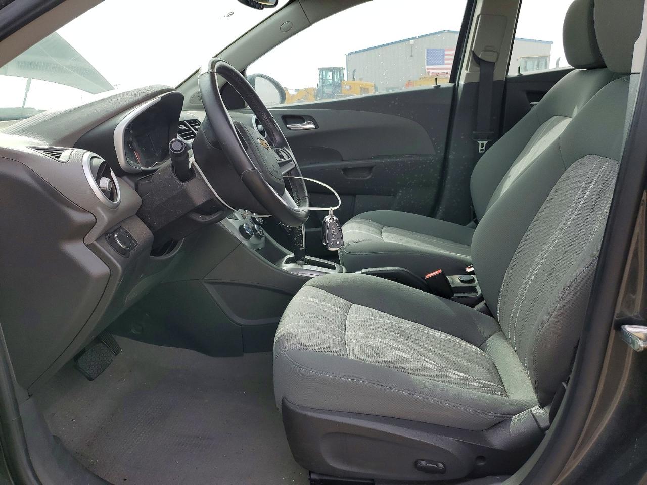 2017 CHEVROLET SONIC LT photo 13