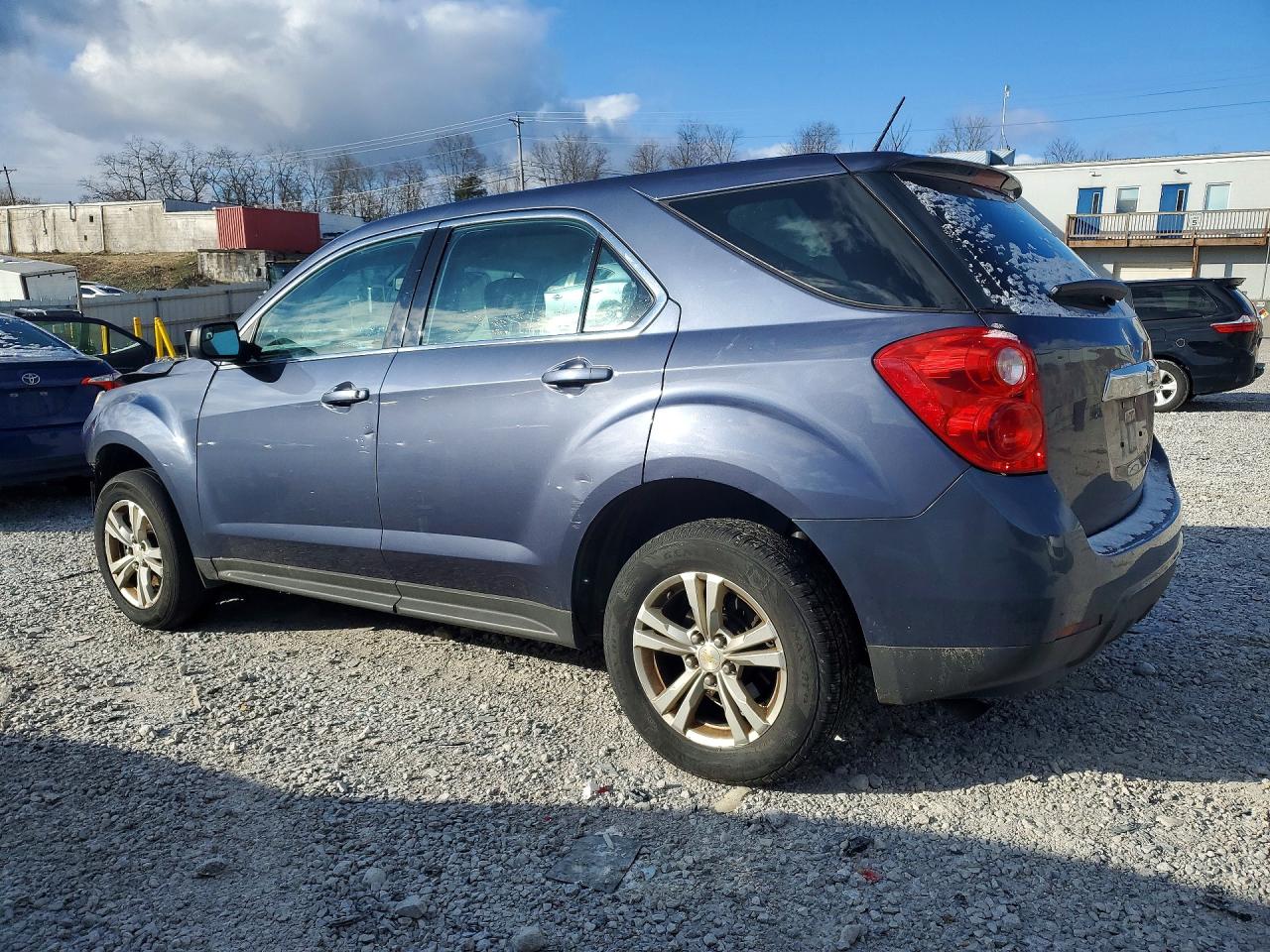 2013 CHEVROLET EQUINOX LS photo 3