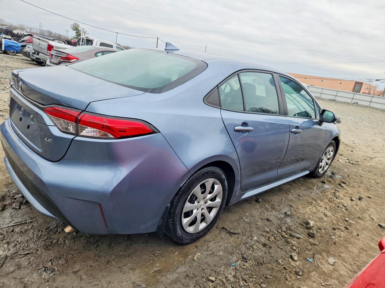 2021 TOYOTA COROLLA LE photo 5