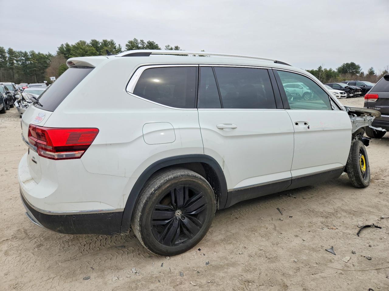 2018 VOLKSWAGEN ATLAS SEL PREMIUM photo 5