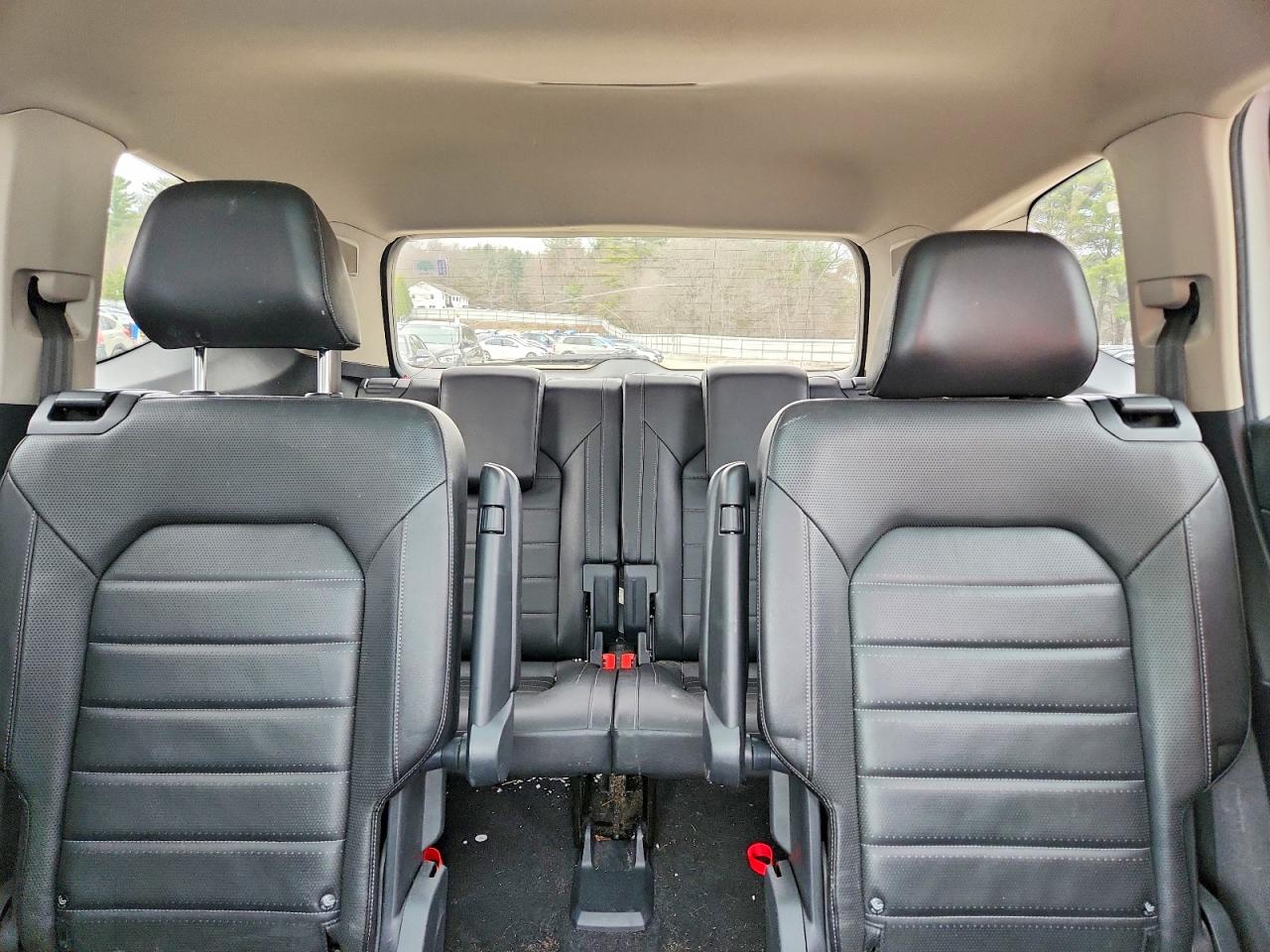 2018 VOLKSWAGEN ATLAS SEL PREMIUM photo 19