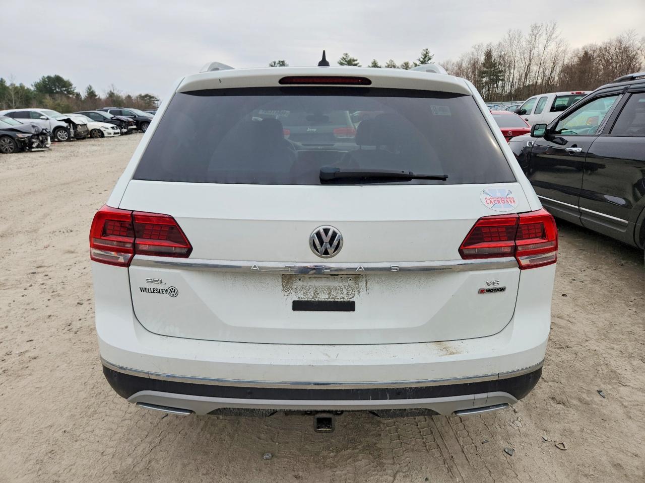 2018 VOLKSWAGEN ATLAS SEL PREMIUM photo 11