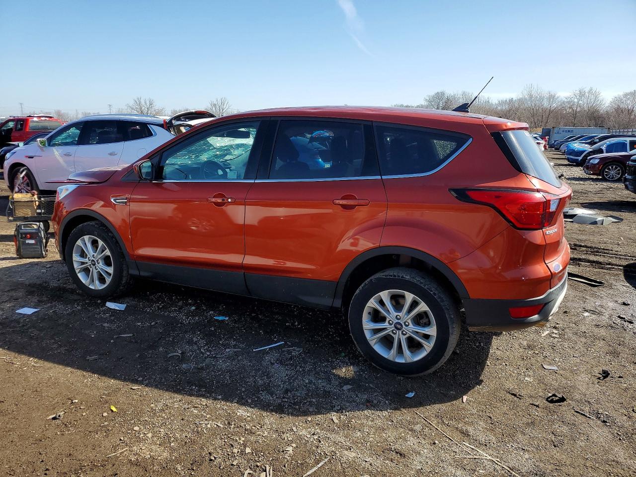 2019 FORD ESCAPE SE photo 2