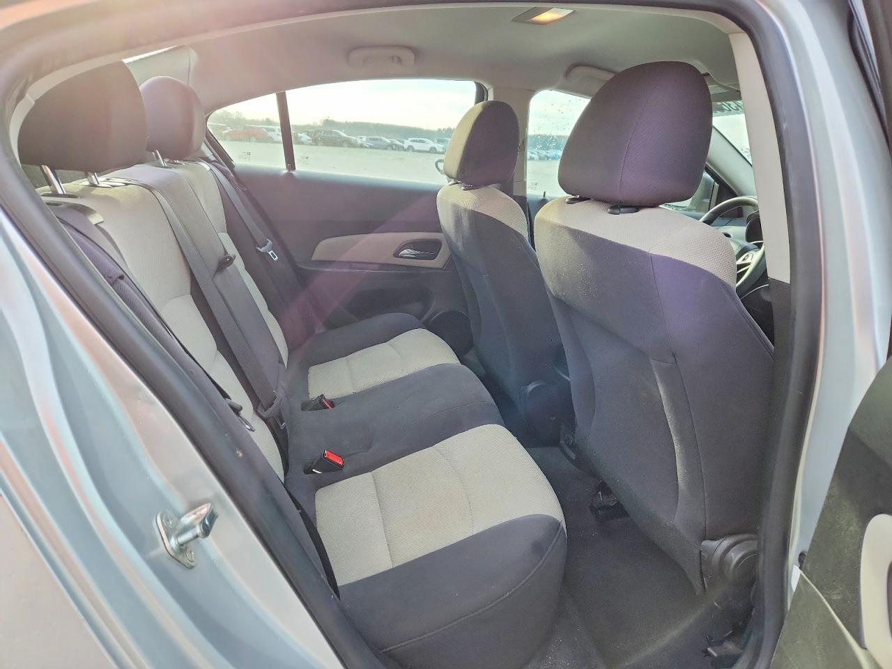 2014 CHEVROLET CRUZE LS photo 10