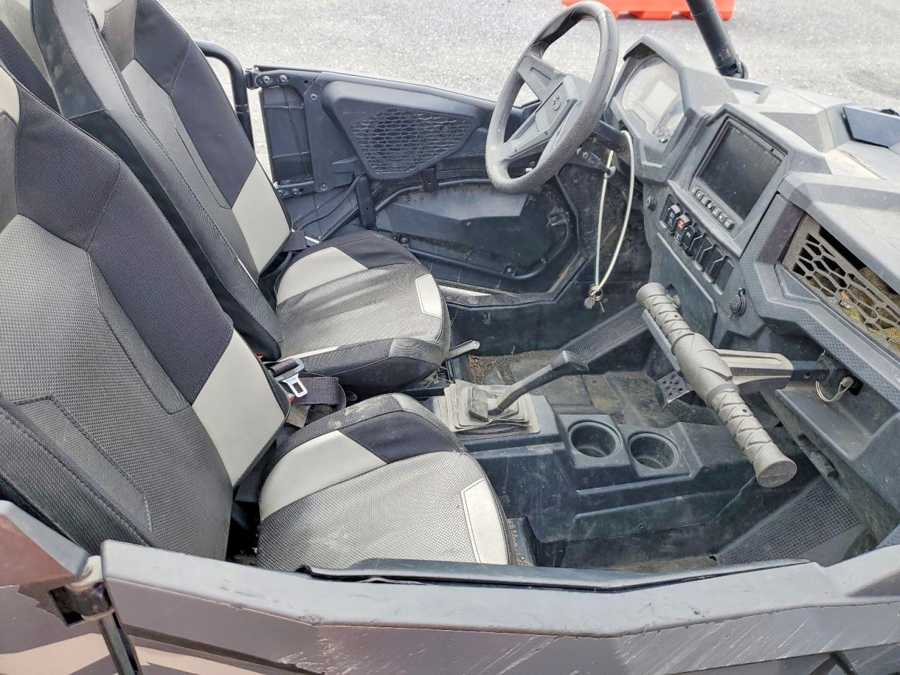 2021 POLARIS RZR UTILITY VEHICLE photo 9