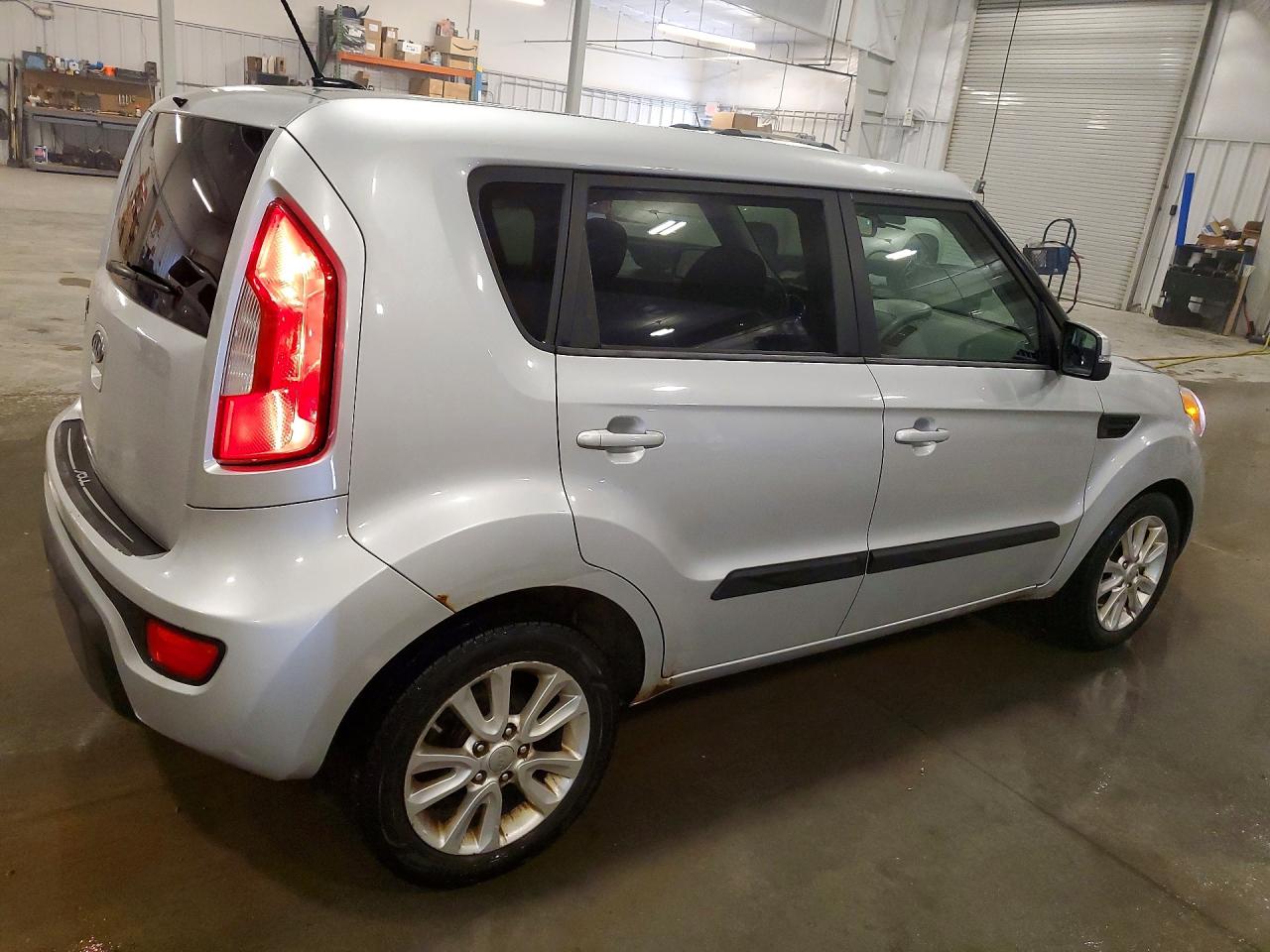 2012 KIA SOUL + photo 5