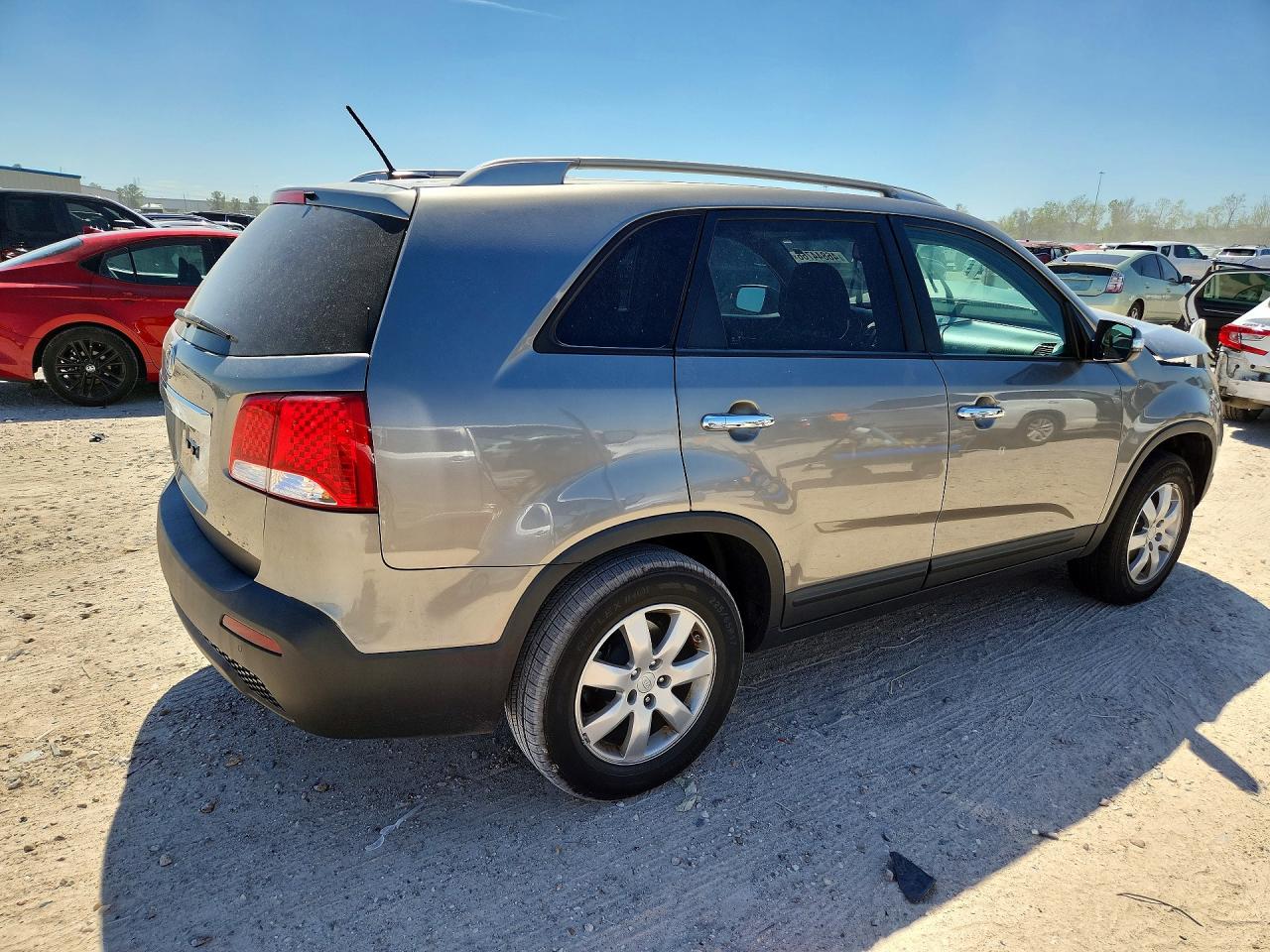 2011 KIA SORENTO LX photo 5