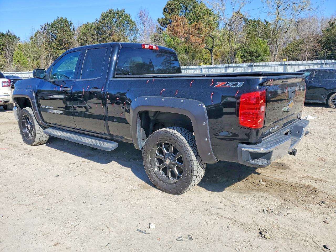 2014 CHEVROLET SILVERADO K1500 LT photo 3