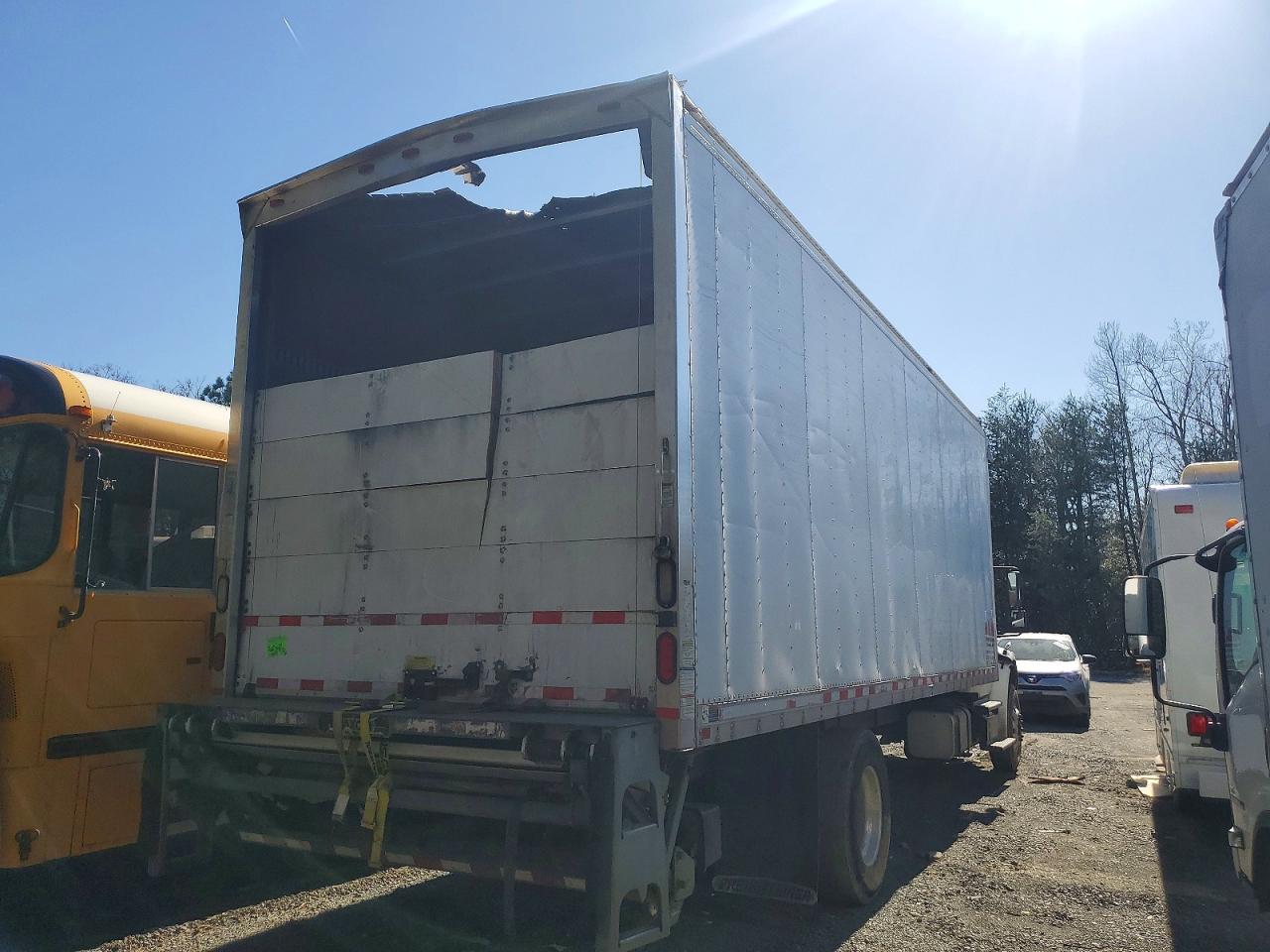 2013 FREIGHTLINER M2 106 MEDIUM DUTY photo 4