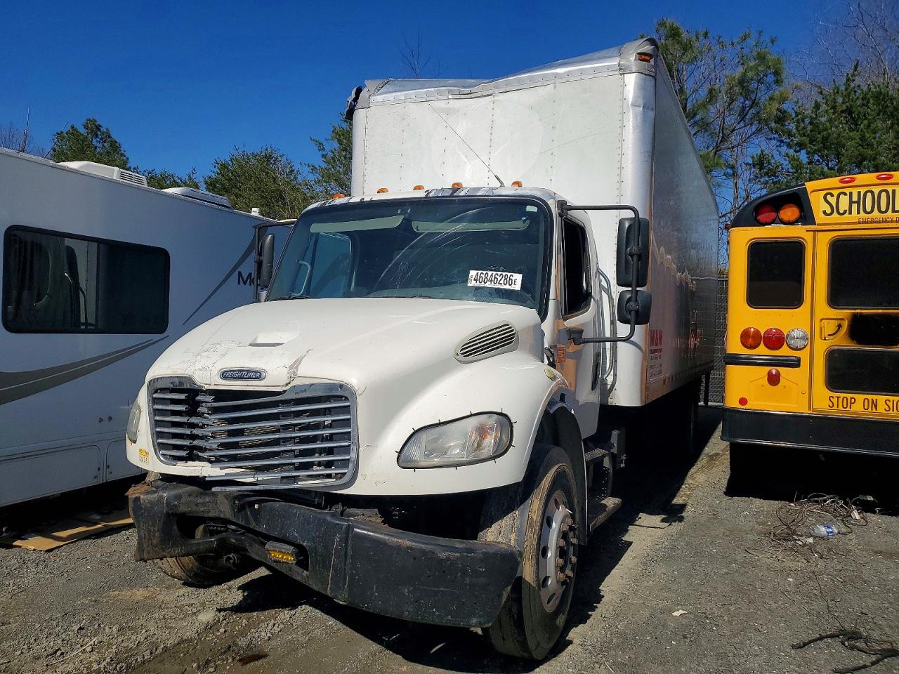 2013 FREIGHTLINER M2 106 MEDIUM DUTY photo 2