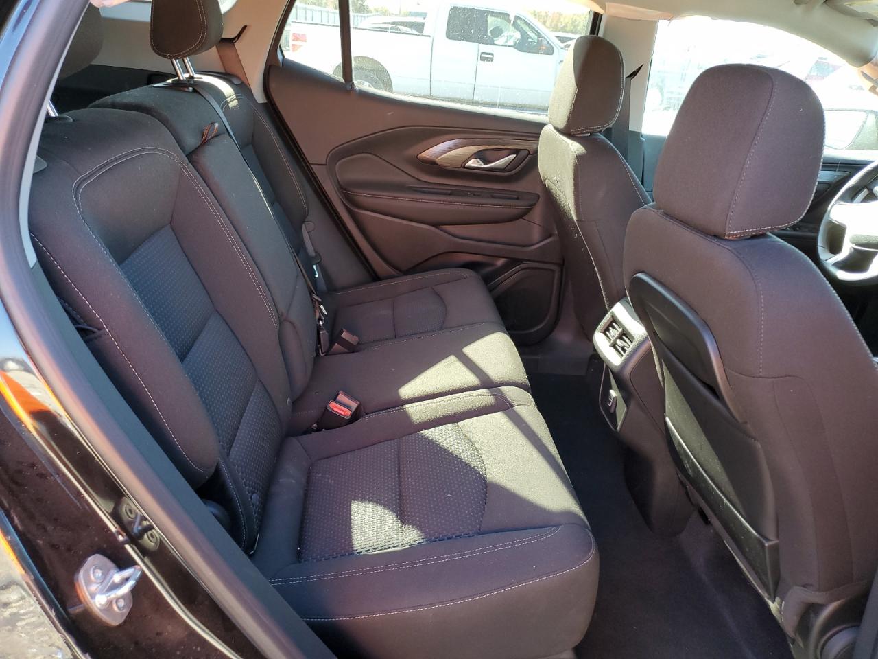 2024 GMC TERRAIN photo 21