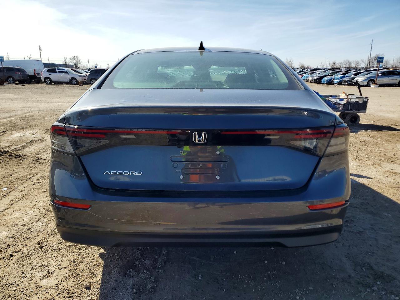 2025 HONDA ACCORD SE photo 11