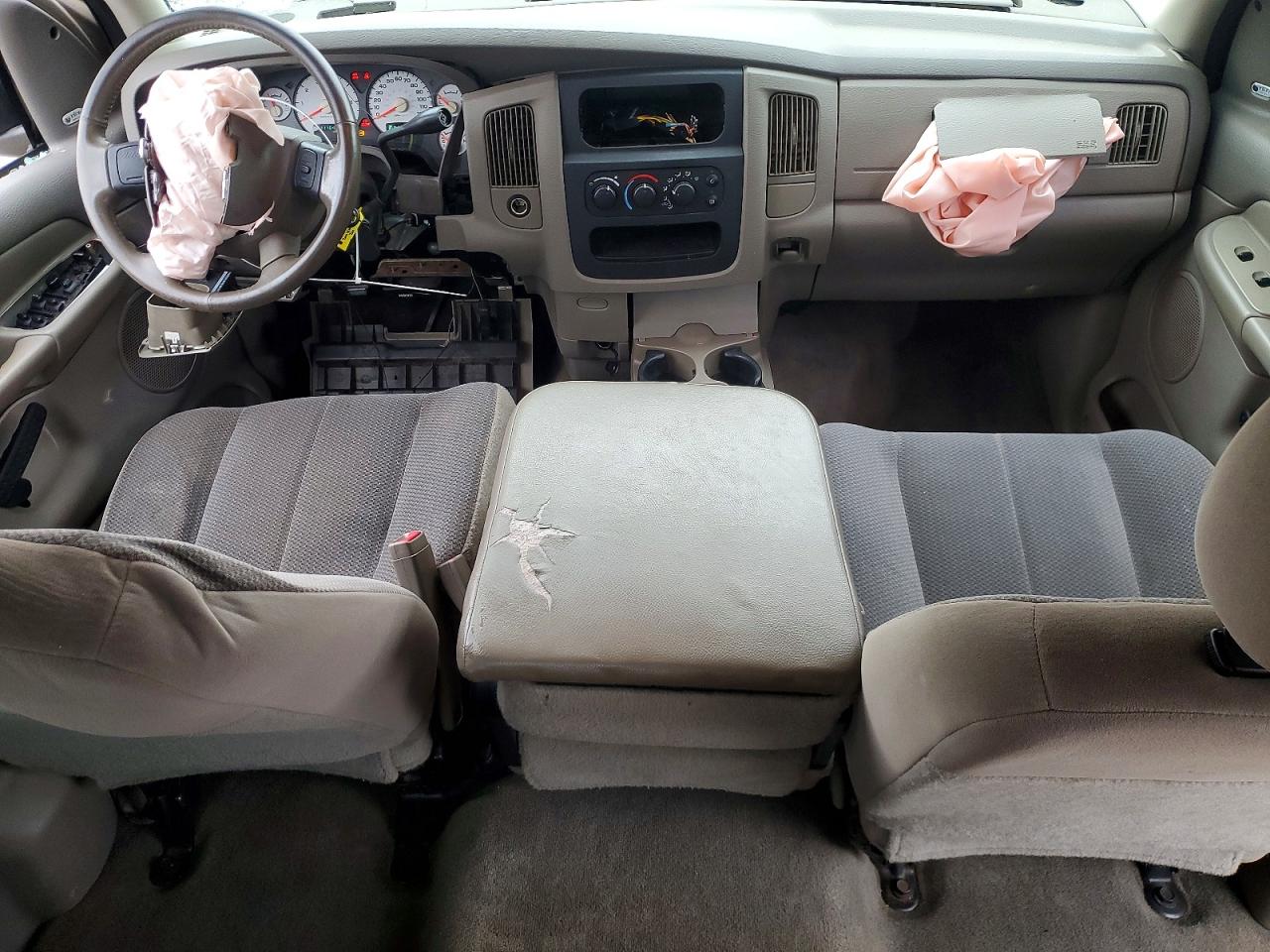 2004 DODGE RAM 1500 ST photo 22