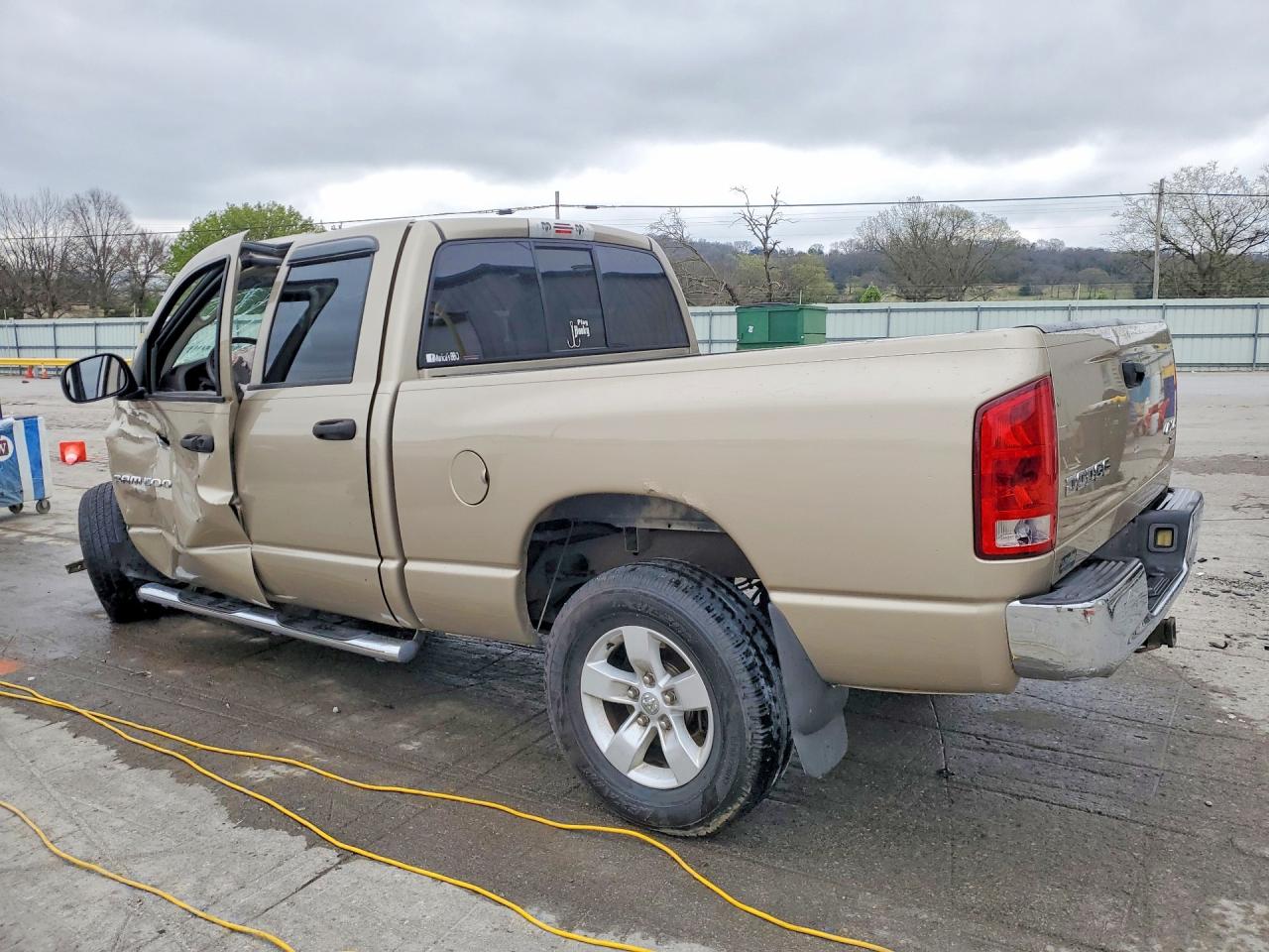 2004 DODGE RAM 1500 ST photo 4