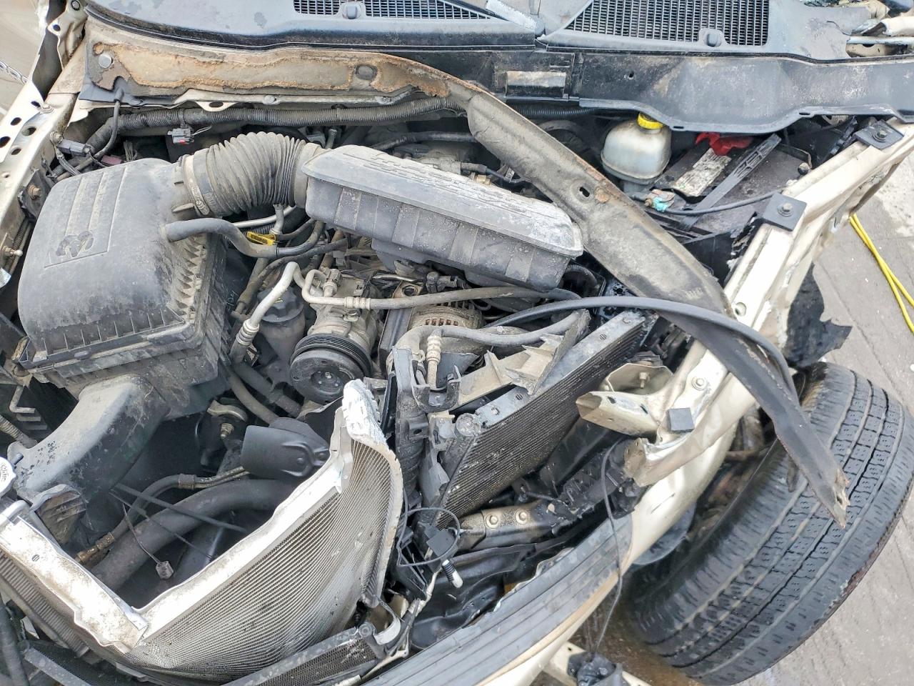 2004 DODGE RAM 1500 ST photo 31