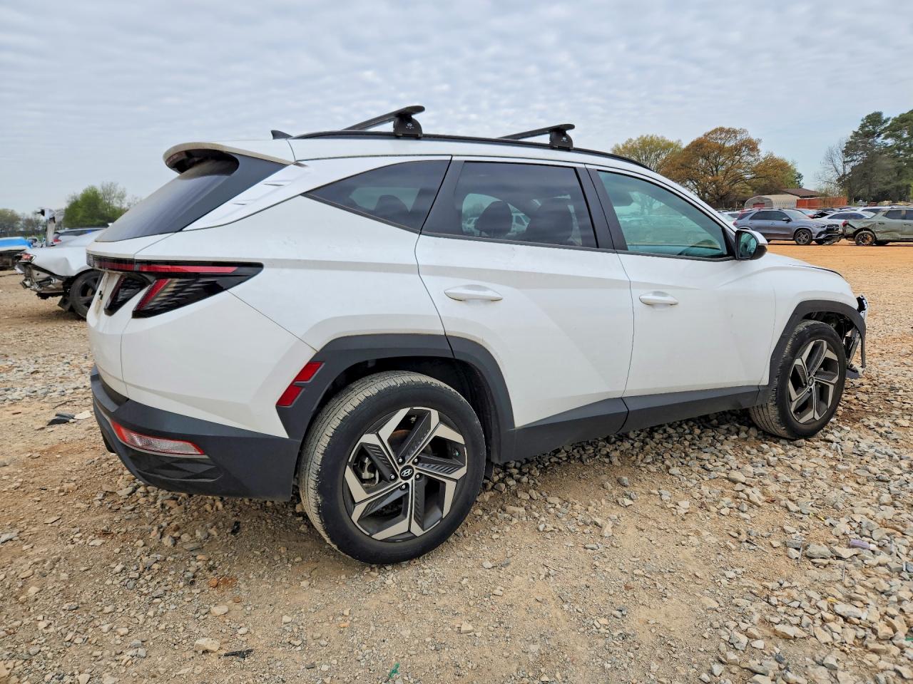 2023 HYUNDAI TUCSON photo 3