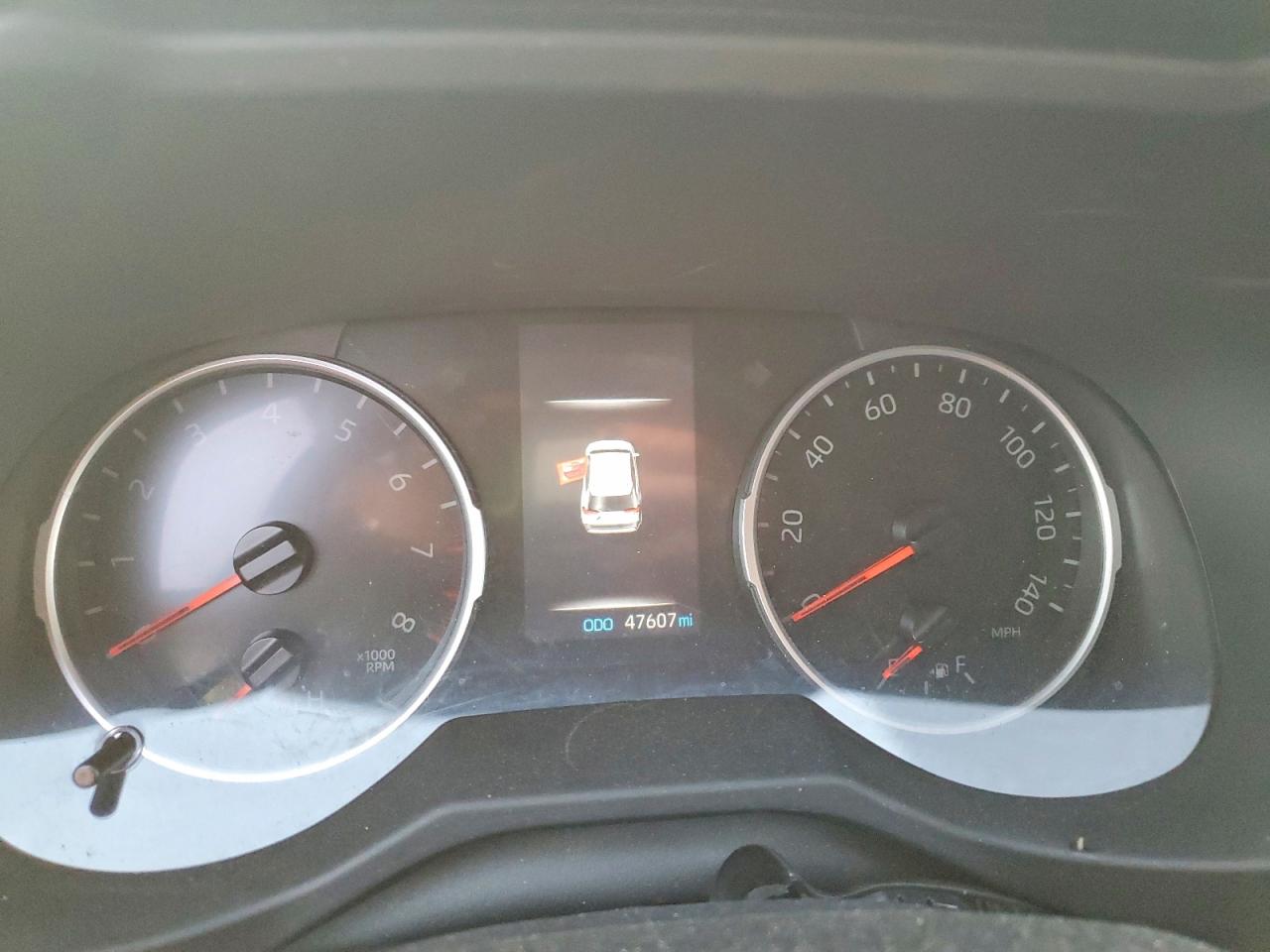 2021 TOYOTA RAV4 LE photo 17