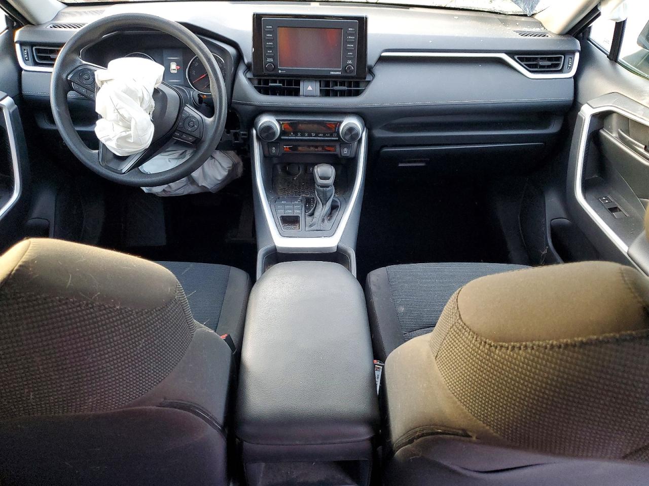 2021 TOYOTA RAV4 LE photo 15